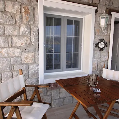 Losta Sahil Evi - Adults Only +12 Guest house *